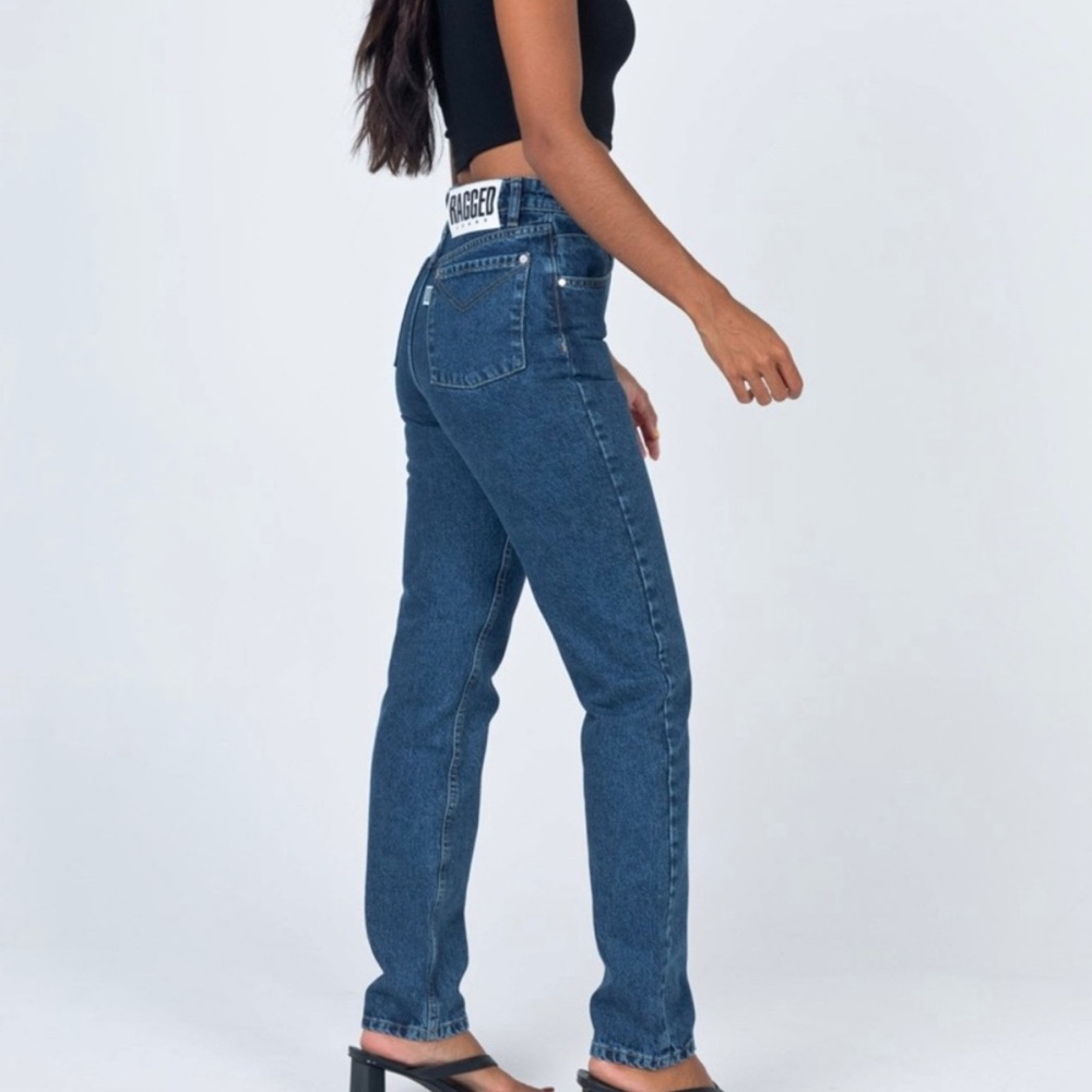 The Ragged Priest Signature Cougar Mom Jeans High Rise Size 26 Medium Wash